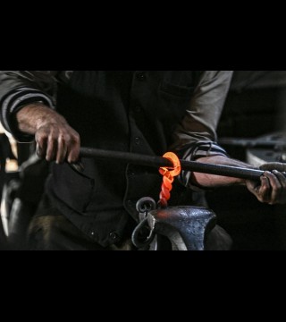 Eau de Parfum: The Debonair Blacksmith